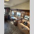 Used 2014 Keystone RV Cougar Half-Ton Series 279RKSWE thumbnail image 4