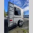 Used 2020 Jayco Jay Flight SLX Western Edition 212QBW thumbnail image 2