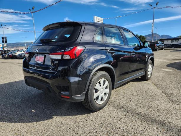 2021 Mitsubishi RVR ES | 4WD | Heated Seats | Power Seats | Remote Keyless Entry image 3