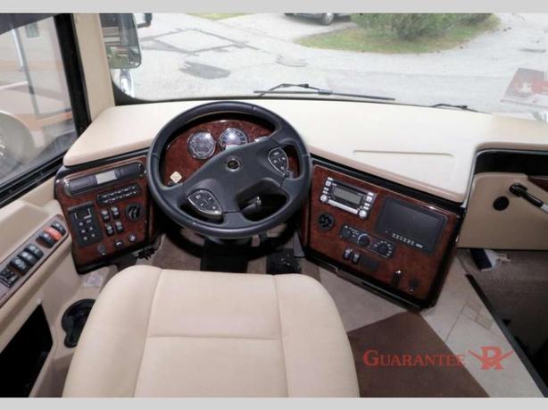 Used 2010 Monaco Camelot 42PDQ image 7