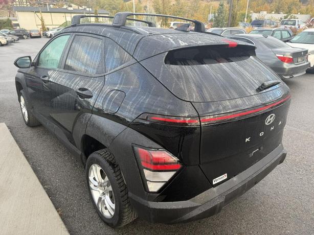 2024 Hyundai Kona Preferred image 3