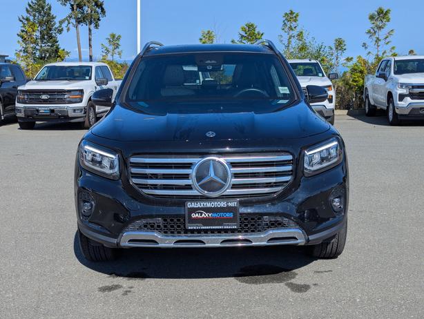 2024 Mercedes-Benz GLB 4MATIC image 3