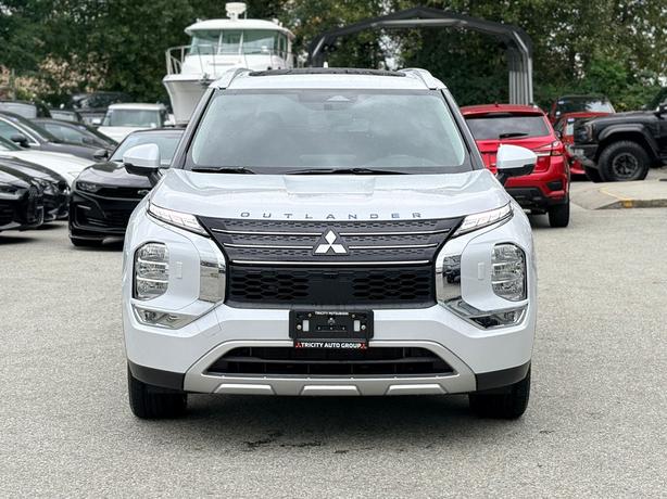 2025 Mitsubishi Outlander PHEV LE - Navigation, MultiView Cameras, Power Liftgat image 3