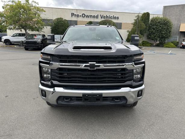 2024 Chevrolet Silverado 3500 LT image 8