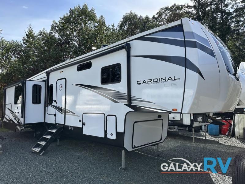 Used 2022 Forest River RV Cardinal 366DVLE display photo