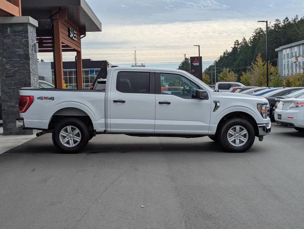 2023 Ford F-150 XLT -  5.0L V8, 4x4, Crew Cab, Short Box image 5