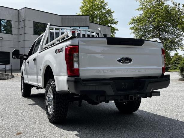 2017 Ford F-250 SuperDuty XL Crew Cab 4WD image 8