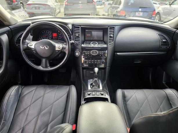 2010 Infiniti FX35 AWD 4dr image 6