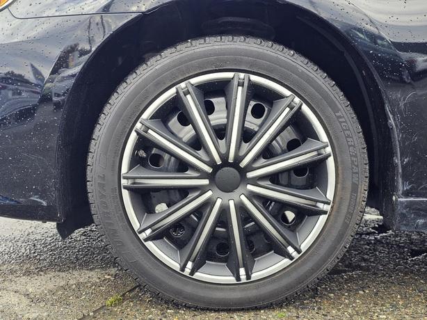 2016 Nissan Sentra 4dr Sdn CVT SR image 5