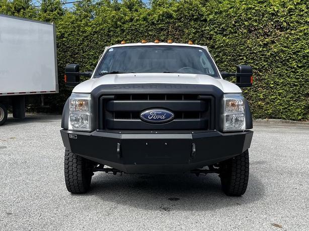 2016 Ford F-550 XL Crew Cab Dually 4x4 Service Truck with Water Tank image 3