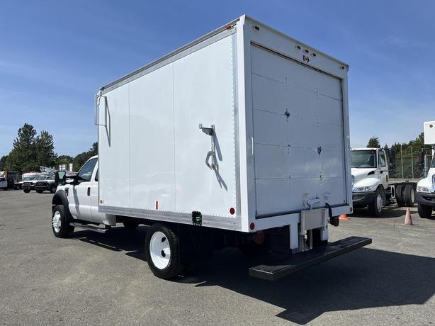 2008 Ford F-450 SD 12 Foot Cube Van 2WD Diesel Rear Shelving work area image 3