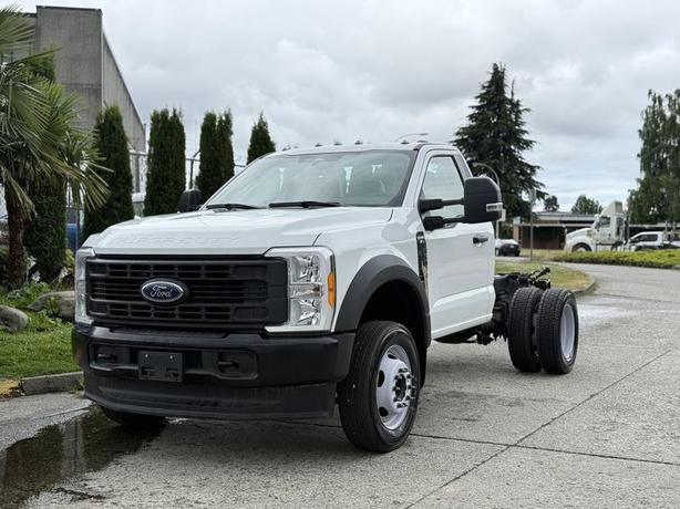 2023 Ford F-450 SD Super Duty XL Regular Cab 145wb Cab and Chassis image 4