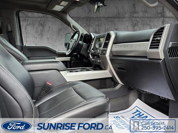 2021 Ford Super Duty F-350 DRW Lariat, 6.7L 4V OHV POWER STROKE V8 TURBO DIESEL image 8
