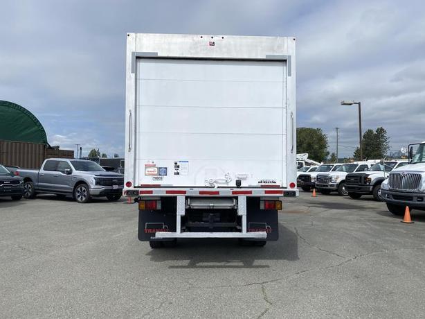 2019 Isuzu NRR 14 Foot Reefer Cube Van 3 Seater Diesel image 4