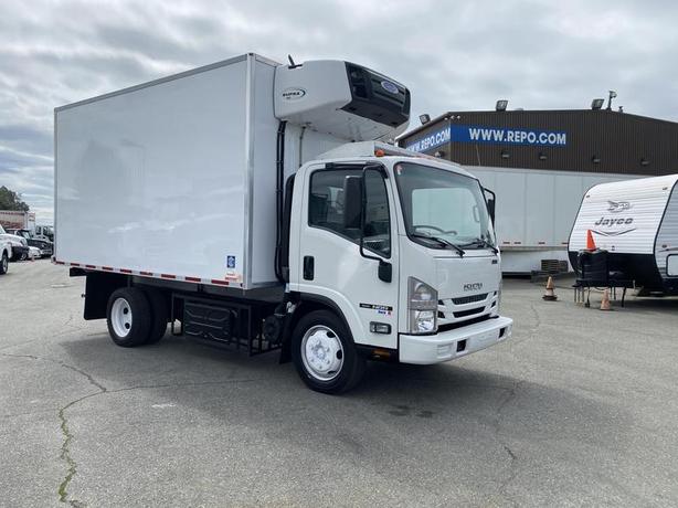 2019 Isuzu NRR 14 Foot Reefer Cube Van 3 Seater Diesel image 7