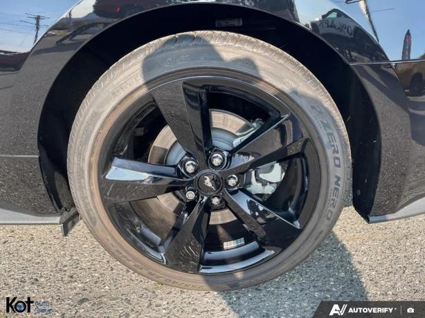 2021 FORD MUSTANG image 6