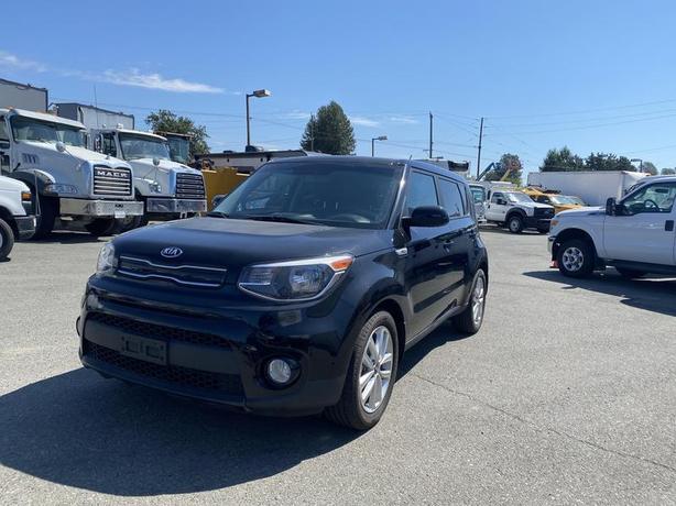 2017 Kia Soul EX Front Wheel Drive image 2