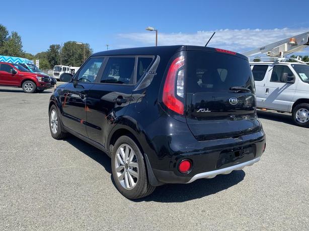 2017 Kia Soul EX Front Wheel Drive image 4