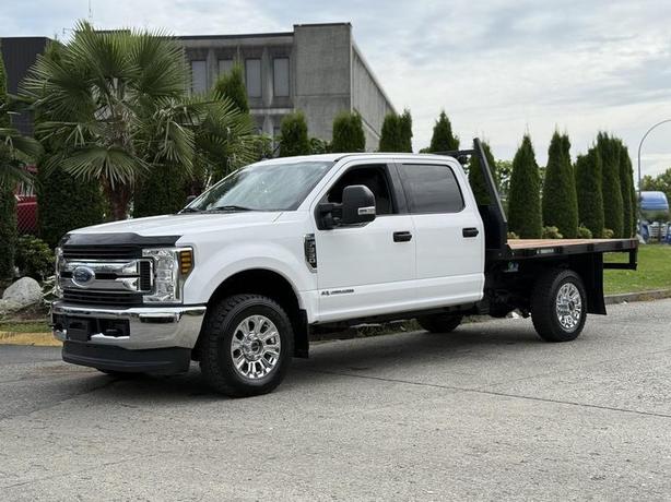 2019 Ford F-350 SD XLT SuperCrew 8-Foot Flat Deck Diesel 4WD image 5