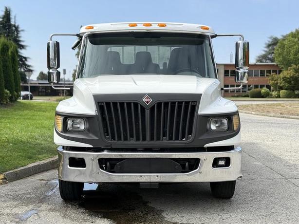 2012 International TerraStar 10-Foot Diesel Dump Truck image 3