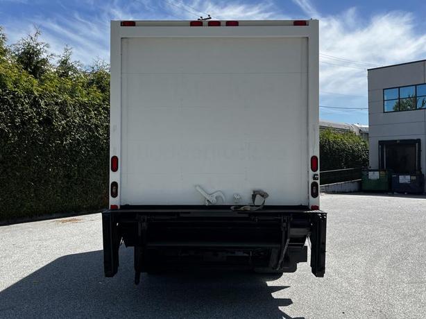 2018 Hino 195 16 Foot Cube Van With Power Tailgate 3 Seater Diesel image 8