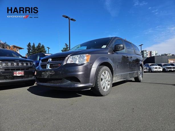2020 Dodge Grand Caravan SXT | No Reported Accidents! image 1