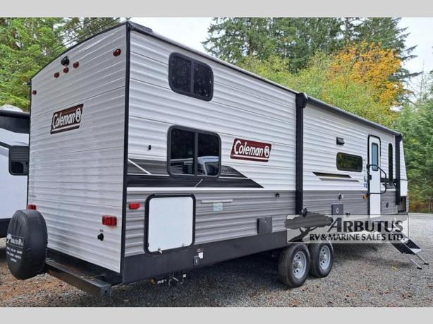 Used 2023 Dutchmen RV Coleman Lantern Series 295QBWE image 4