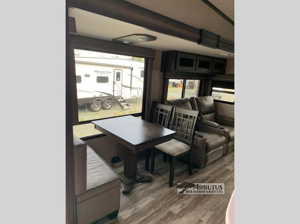 Used 2022 Grand Design Reflection 337RLS image 4