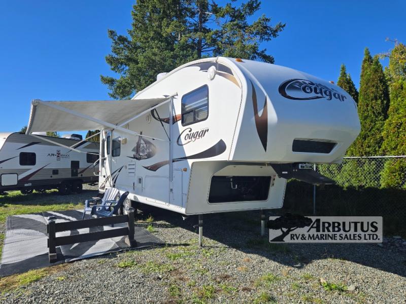 Used 2011 Keystone RV Cougar 276RLSWE display photo