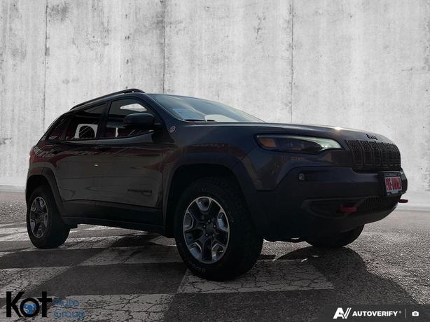 2019 Jeep Cherokee Trailhawk Elite | Heated Seats & Steering Wheel | Remote Star image 3