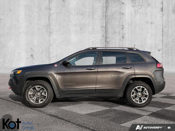 2019 Jeep Cherokee Trailhawk Elite | Heated Seats & Steering Wheel | Remote Star image 8