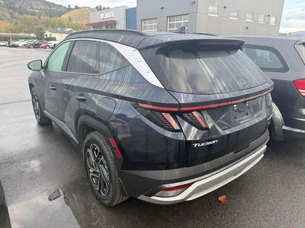 2025 Hyundai Tucson Hybrid Ultimate image 3