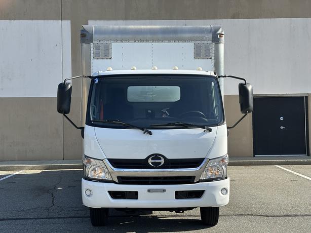 2018 Hino 195 image 2