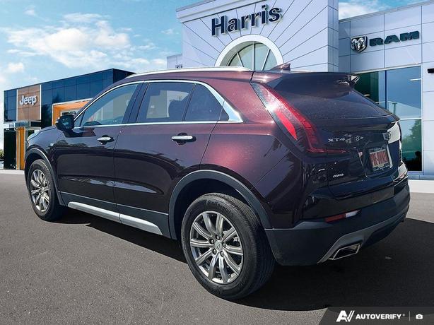 2021 Cadillac XT4 AWD Premium Luxury | No Reported Accidents! image 4