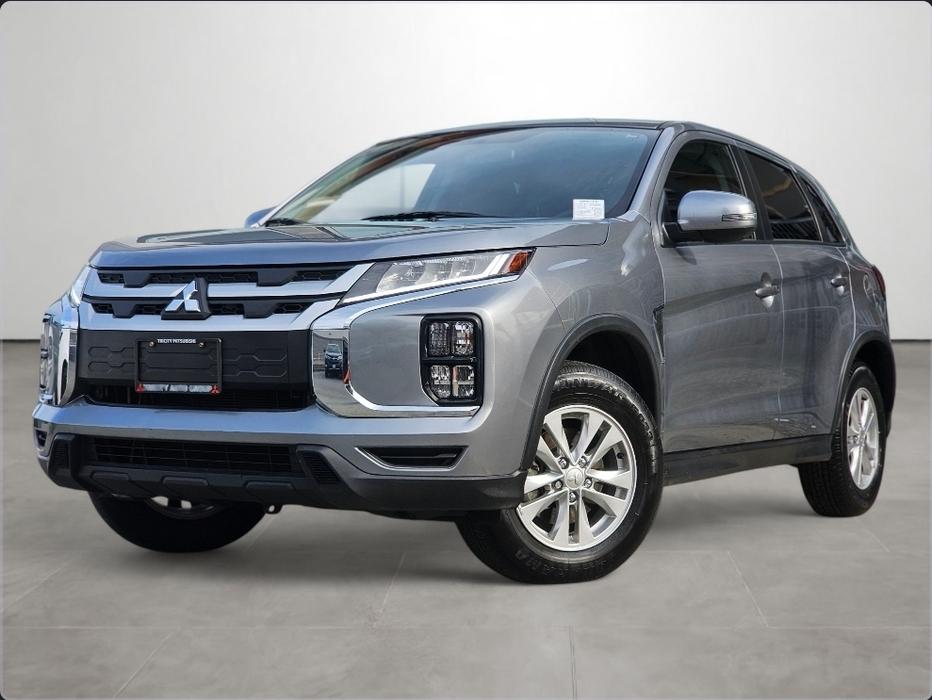 2022 Mitsubishi RVR SE AWC - Heated Seats, Apple Carplay/Android Auto display photo