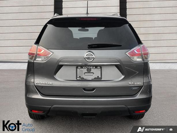 2015 Nissan Rogue SL NAVIGATION! HEATED SEATS! BLUETOOTH! image 5