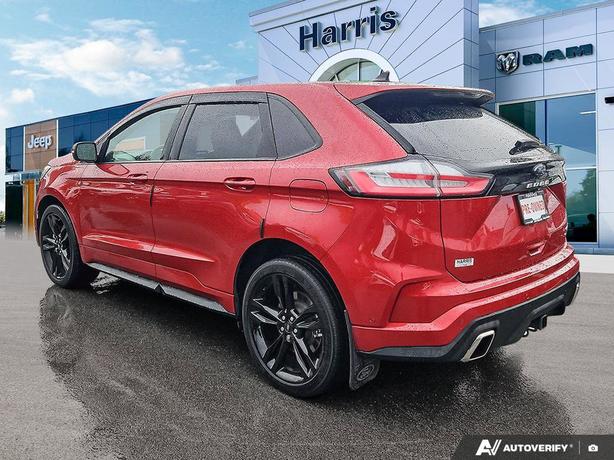 2022 Ford Edge ST AWD | No Reported Accidents! image 4