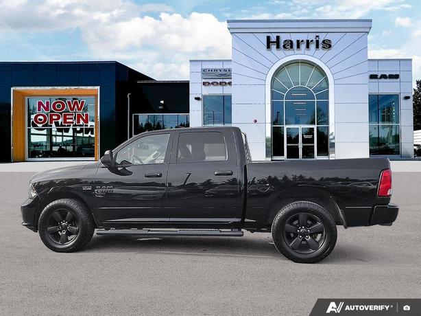 2022 RAM 1500 Classic Express 4x4 Crew Cab 5'7 Box | Heated Seats! image 3