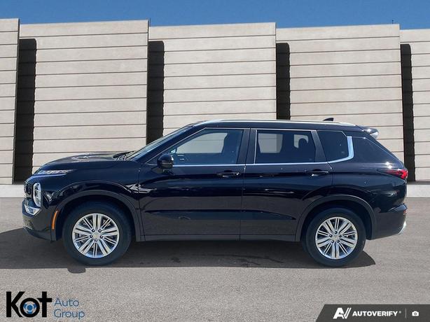 2024 Mitsubishi Outlander SE 7 PASSENGER! BLUETOOTH! WIRELESS CHARGING! HEATED S image 3