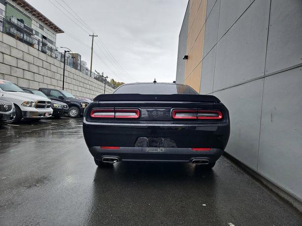 2022 Dodge Challenger GT AWD | One Owner | No Accidents! image 5