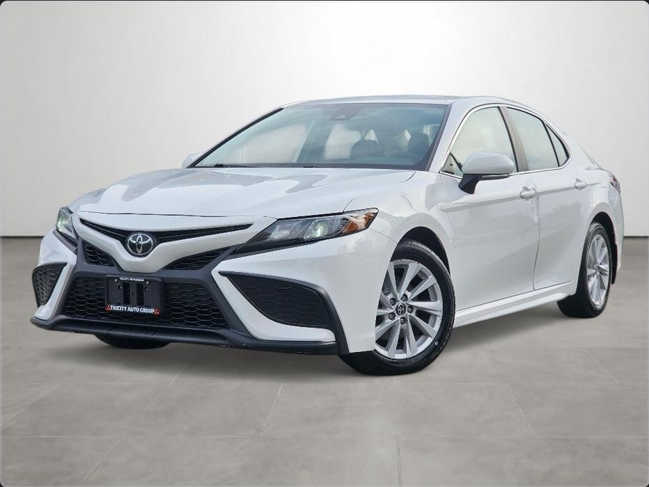 2022 Toyota Camry SE - Heated Steering Wheel, Heated Seats display photo