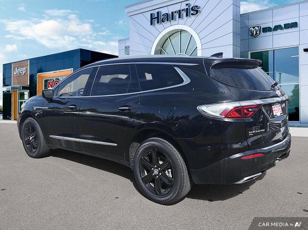 2023 Buick Enclave Essence AWD | Heated Seats! image 4