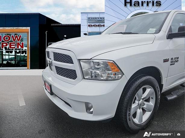 2022 RAM 1500 Classic Express 4x4 Crew Cab 5'7 Box | Remote Start | Heated Seats image 8