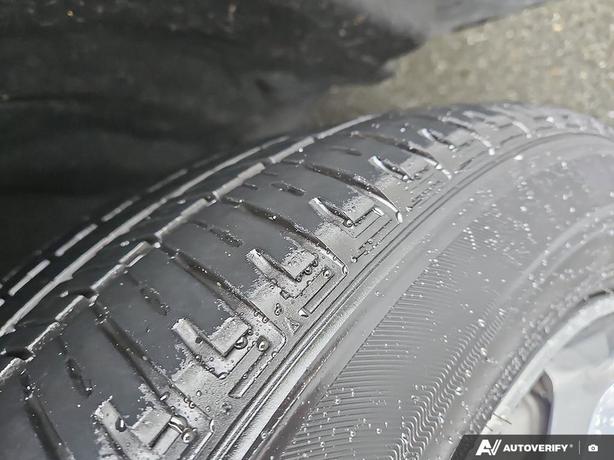 2022 Jeep Grand Cherokee Limited 4x4 | No Reported Accidents! image 7