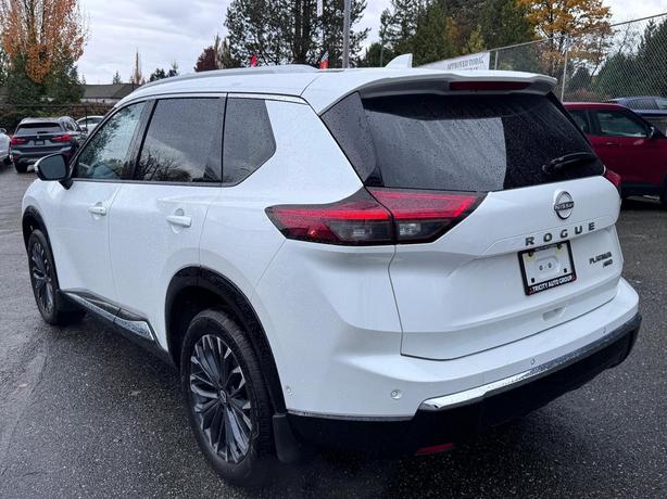 2024 Nissan Rogue Platinum - No Accidents, One Owner, 360 Cameras image 3