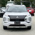 2025 Mitsubishi Outlander PHEV LE - Navigation, MultiView Cameras, Power Liftgat thumbnail image 3