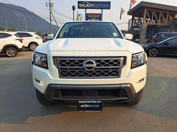 2022 Nissan Frontier SV 4WD - Heated Seats, Heated Wheel image 3