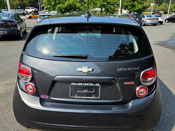 2016 Chevrolet  Sonic LT image 5