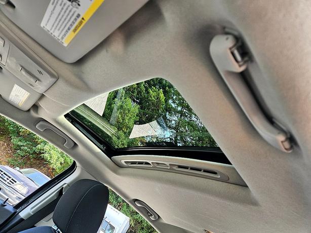 2016 Chevrolet  Sonic LT image 6