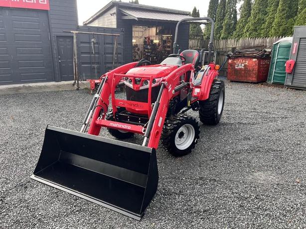 2024 Mahindra 1600 Series 1635 HST image 1